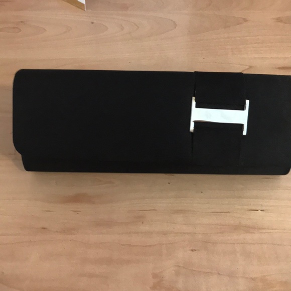 SALE 2 for $20๐ฅ Bljoux sterner Clutch with chain - Picture 1 of 6